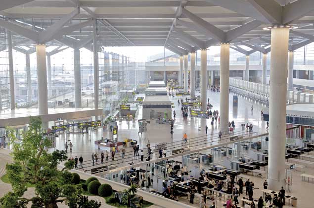 Malaga airport new terminal - entrance view