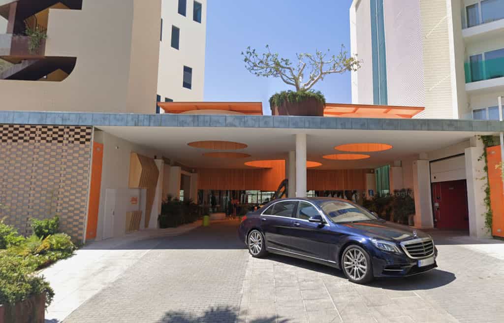 Transfer zum Higuerón Hotel